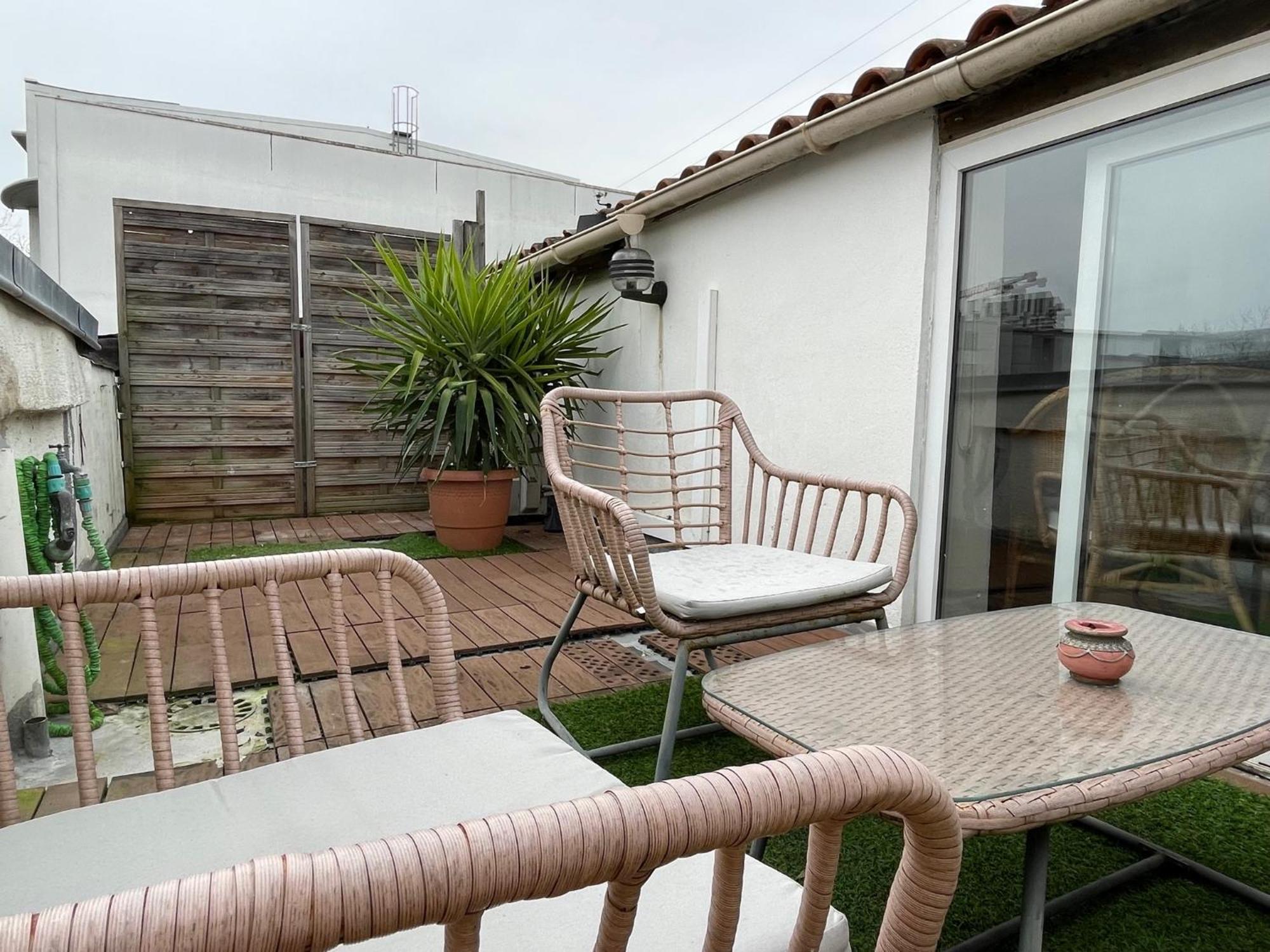 Logement Familial Etage Privatif Apartment Bordeaux Luaran gambar